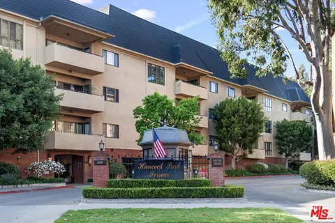 647 Wilcox Ave #2E, Los Angeles, CA 90004