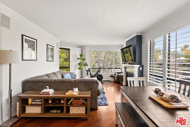 8960 Cynthia St #207, West Hollywood, CA 90069