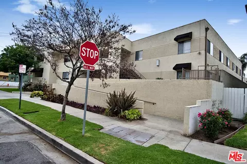 2005 Grismer Ave, Burbank, CA 91504 photo 4