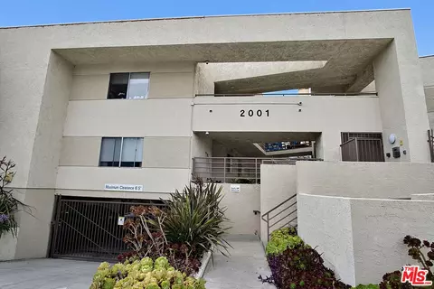 2005 Grismer Ave, Burbank, CA 91504 photo 3