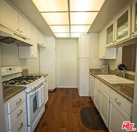Kitchen - 1963 Covington Ave, Simi Valley, CA 93065 photo 1 of 4