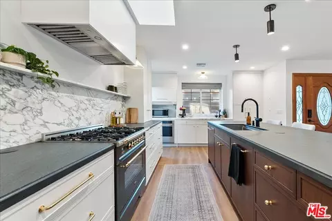 Kitchen - 19428 Kemp Ave, Carson, CA 90746 photo 2 of 3
