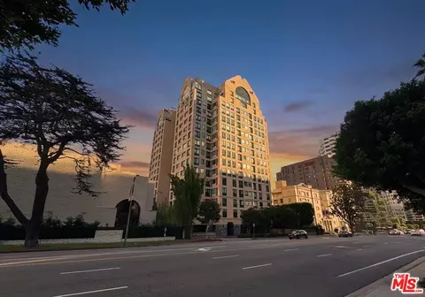 10520 Wilshire Blvd #701, Los Angeles, CA 90024