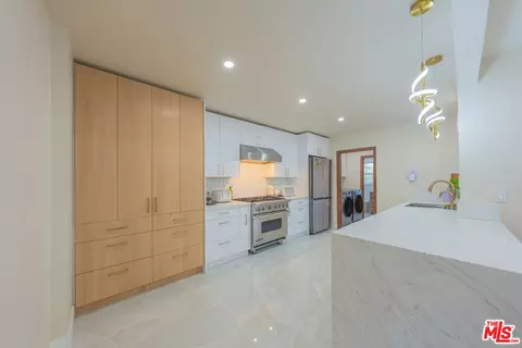 Kitchen - 6414 Corbin Ave, Reseda, CA 91335 photo 2 of 3
