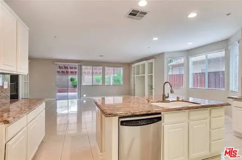 11563 Trailway Dr, Riverside, CA 92505 photo 8