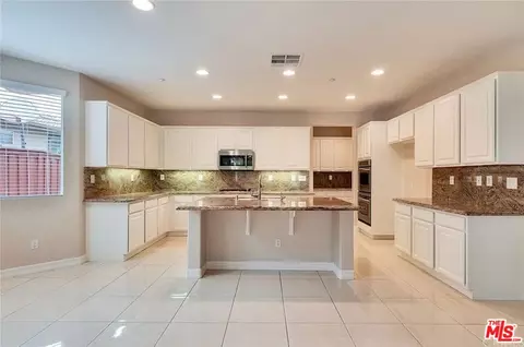 11563 Trailway Dr, Riverside, CA 92505 photo 5