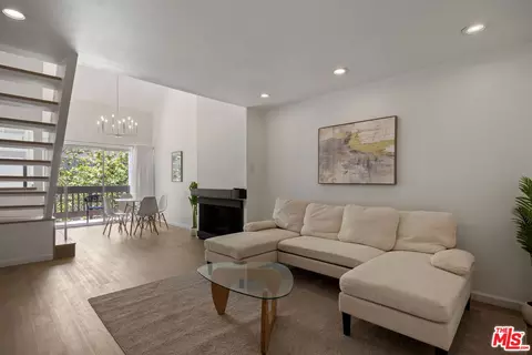8306 Summertime Ln, Culver City, CA 90230
