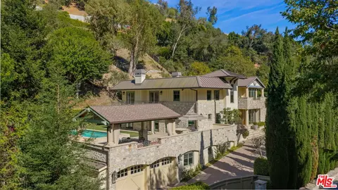 850 Stone Canyon Rd, Los Angeles, CA 90077