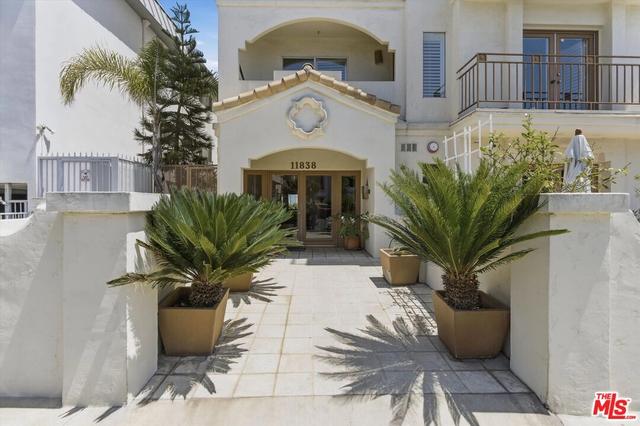 11838 Kiowa Ave #203, Los Angeles, CA 90049
