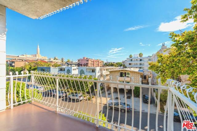 1915 Malcolm Ave #301, Los Angeles, CA 90025