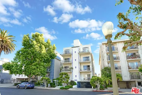 1915 Malcolm Ave #301, Los Angeles, CA 90025