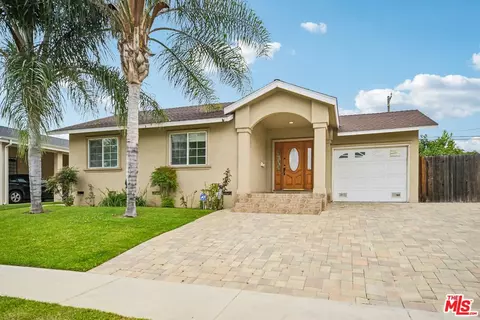 17550 Collins St, Encino, CA 91316