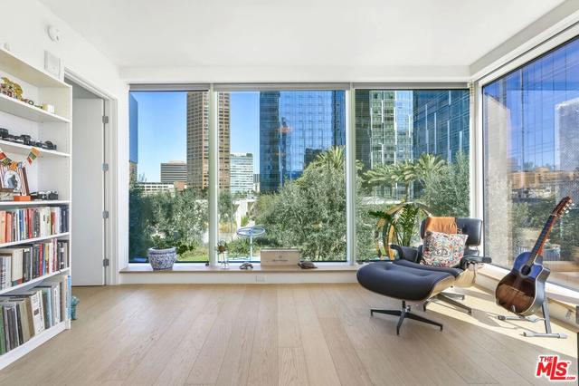 889 Francisco St #909, Los Angeles, CA 90017