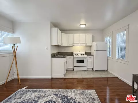 Kitchen - 740 Daisy Ave, Long Beach, CA 90813 photo 1 of 2