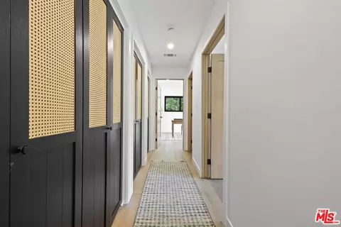 Entry Way - 1131 Rancho Dr, Ojai, CA 93023 photo 5 of 5