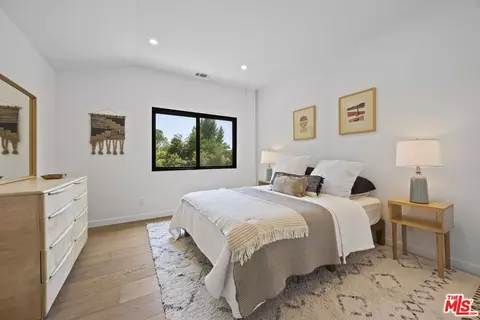 Bedroom - 1131 Rancho Dr, Ojai, CA 93023 photo 1 of 6