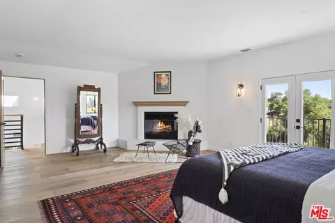 Bedroom - 1131 Rancho Dr, Ojai, CA 93023 photo 3 of 6