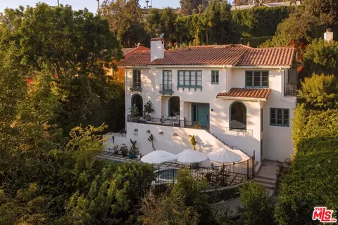 2126 E Live Oak Dr, Los Angeles, CA 90068
