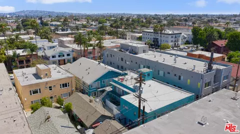 View/Area - 1142 E 1st St, Long Beach, CA 90802 photo 1 of 3