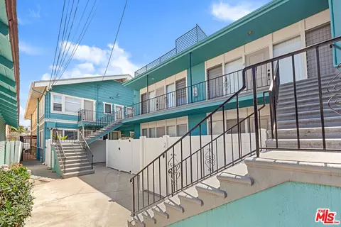 Exterior - 1142 E 1st St, Long Beach, CA 90802 photo 8 of 8