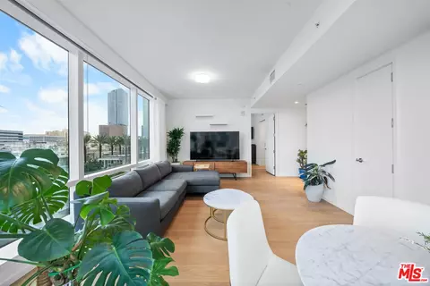 877 Francisco St #1128, Los Angeles, CA 90017