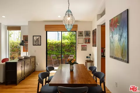 Dining - 2005 Walnut Ave, Venice, CA 90291 photo 3 of 3