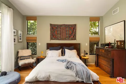 Bedroom - 2005 Walnut Ave, Venice, CA 90291 photo 10 of 10