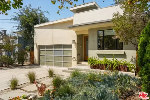 Exterior - 2005 Walnut Ave, Venice, CA 90291 photo 1 of 8