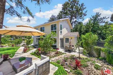 4897 Rosemont Ave, La Crescenta, CA 91214
