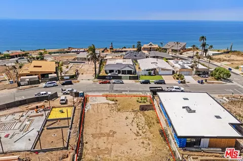 18439 Wakecrest Dr, Malibu, CA 90265
