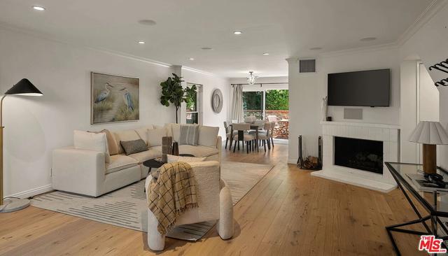 914 2nd St #A, Santa Monica, CA 90403
