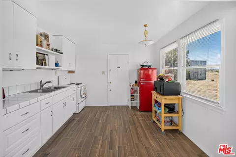 45558 250th St, Lancaster, CA 93535 photo 5