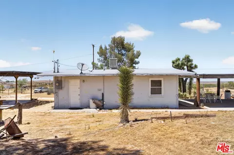 45558 250th St, Lancaster, CA 93535 photo 2
