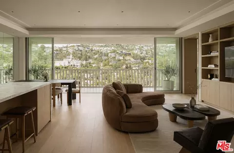 9255 Doheny Rd #3003, West Hollywood, CA 90069