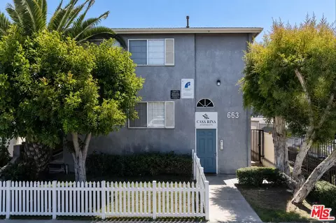 663 W 5th St, San Pedro, CA 90731