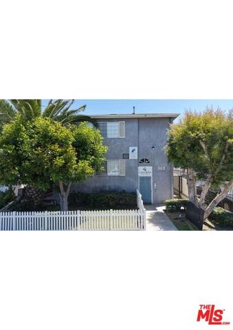 663 W 5th St, San Pedro, CA 90731