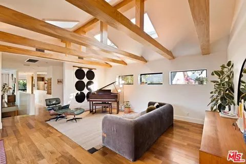 3818 Roderick Rd, Los Angeles, CA 90065