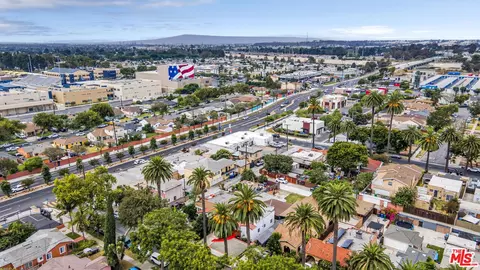View/Area - 6631 Olive Ave, Long Beach, CA 90805 photo 2 of 7