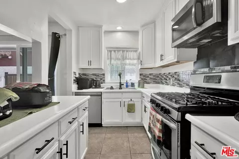 Other - 6631 Olive Ave, Long Beach, CA 90805 photo 3 of 8