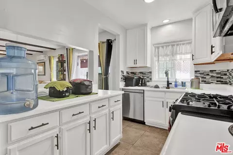 Kitchen - 6631 Olive Ave, Long Beach, CA 90805 photo 1 of 4