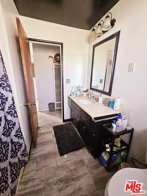 16250 Upland Ave, Fontana, CA 92335 photo 12