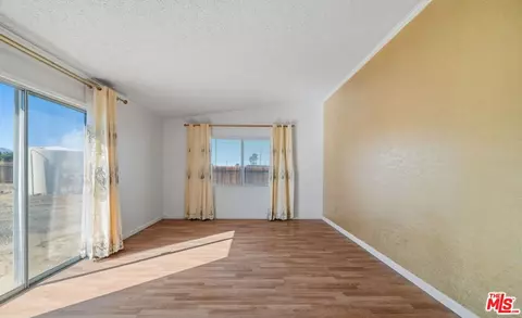 16670 E Avenue T4, Llano, CA 93544 photo 7