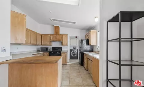 16670 E Avenue T4, Llano, CA 93544 photo 9