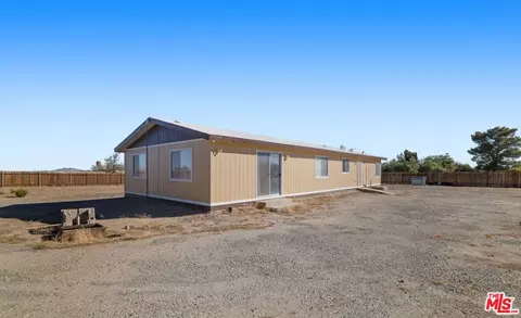 16670 E Avenue T4, Llano, CA 93544 photo 24