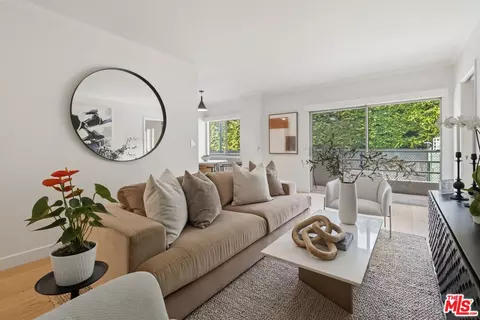 1131 Alta Loma Rd #115, West Hollywood, CA 90069