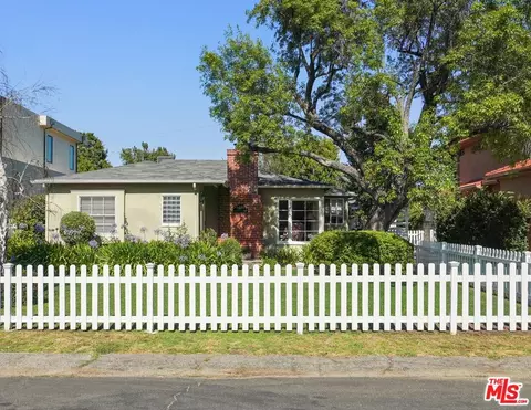 4648 Columbus Ave, Sherman Oaks, CA 91403