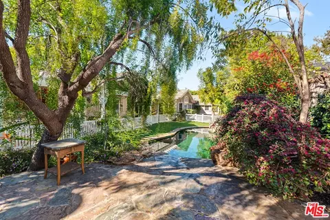 4780 Vista De Oro Ave, Woodland Hills, CA 91364