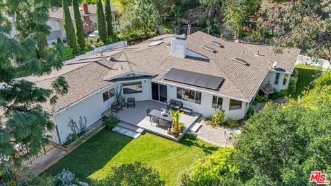 12004 Briarvale Ln, Studio City, CA 91604