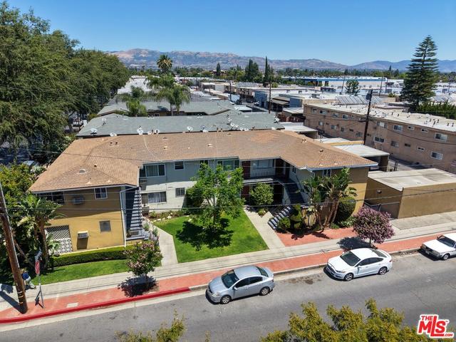 8000 Owensmouth Ave, Canoga Park, CA 91304