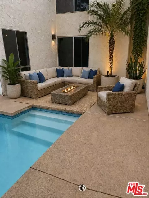 603 Racquet Club Ln, Thousand Oaks, CA 91360